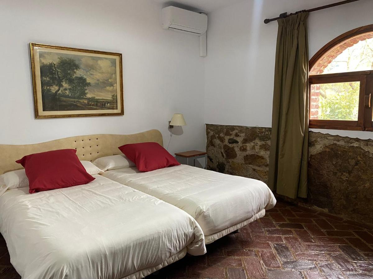 Casas Rurales Monasterio De Rocamador Almendral Экстерьер фото